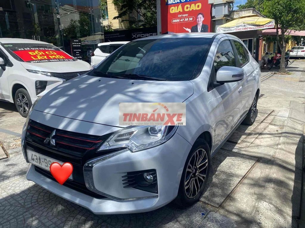 Mitsubishi Attrage Premium 2024 Tự động Bạc