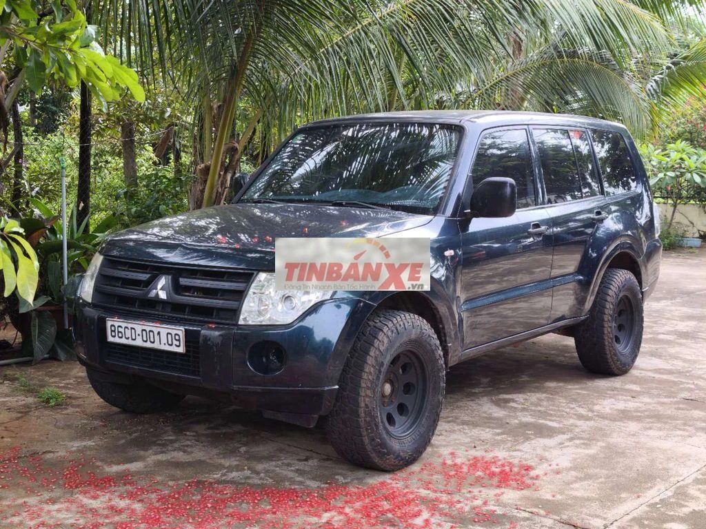 Mitsubishi Pajero V93 2007 Xanh đen 5 chỗ