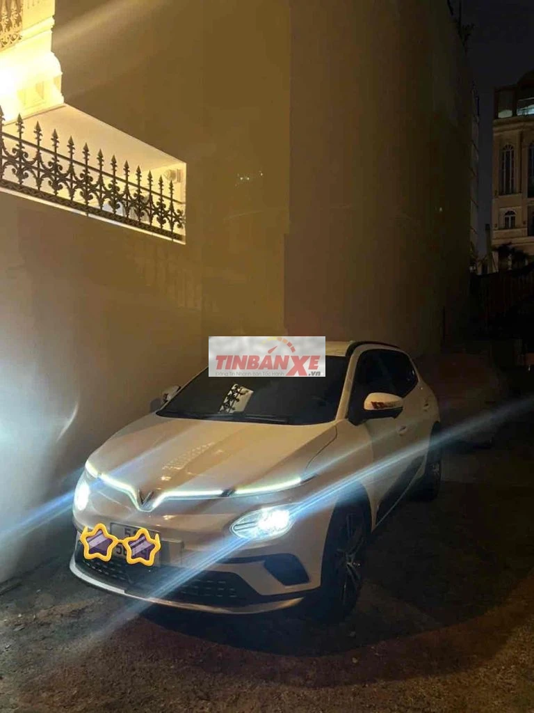 Nữ ít lái, bán xe điện VinFast VFe34 Trắng 27000km