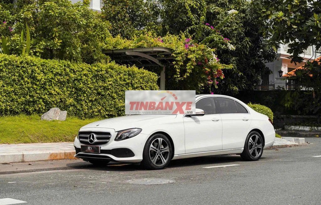 Mercedes E250 facelift 2018 Trắng/ nt nâu giá tốt