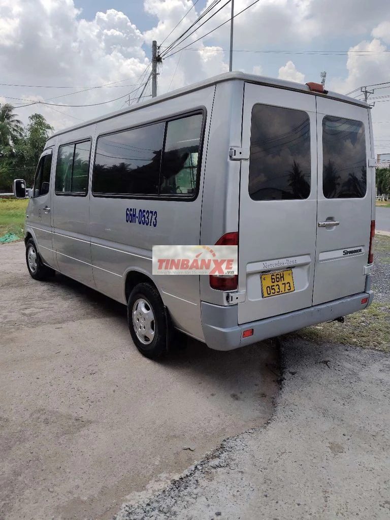 Mercedes-Benz Sprinter 3 chỗ Bạc
