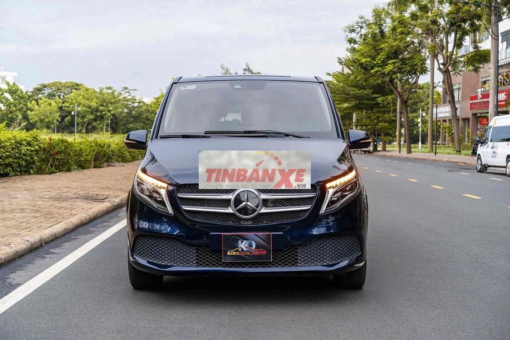 Mercedes V250 Luxury 2021 Xanh cavansite siêu đẹp
