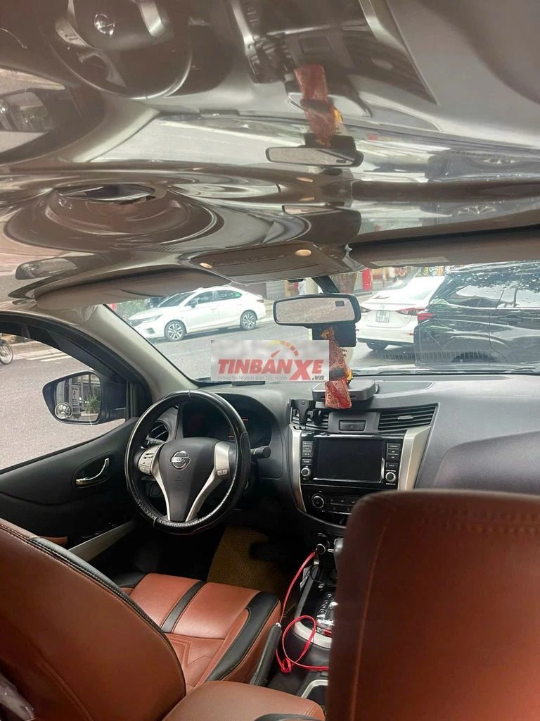 Nissan Navara EL Đen
