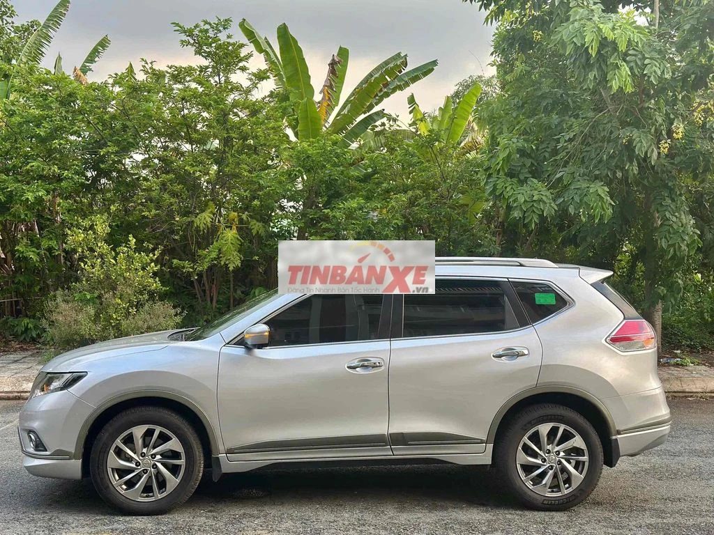 Nissan X-Trail 2018 2.0 2WD/4WD 78.000 km Bạc