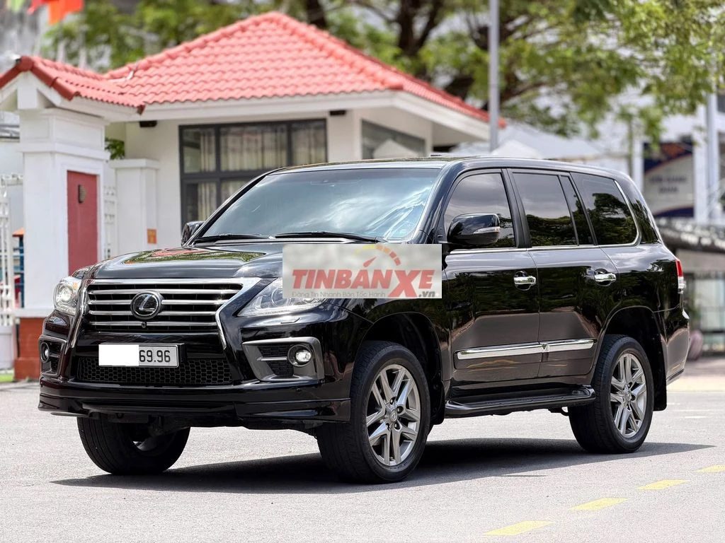 Lexus LX570 