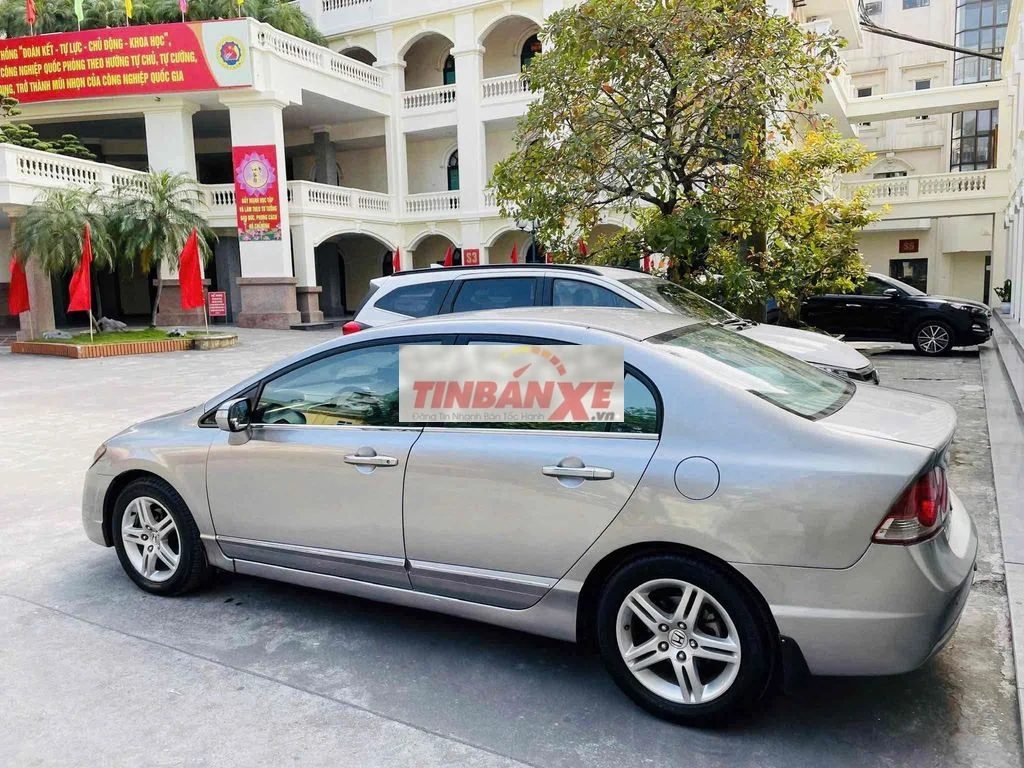 Honda Civic 2.0 Số tự động Bạc