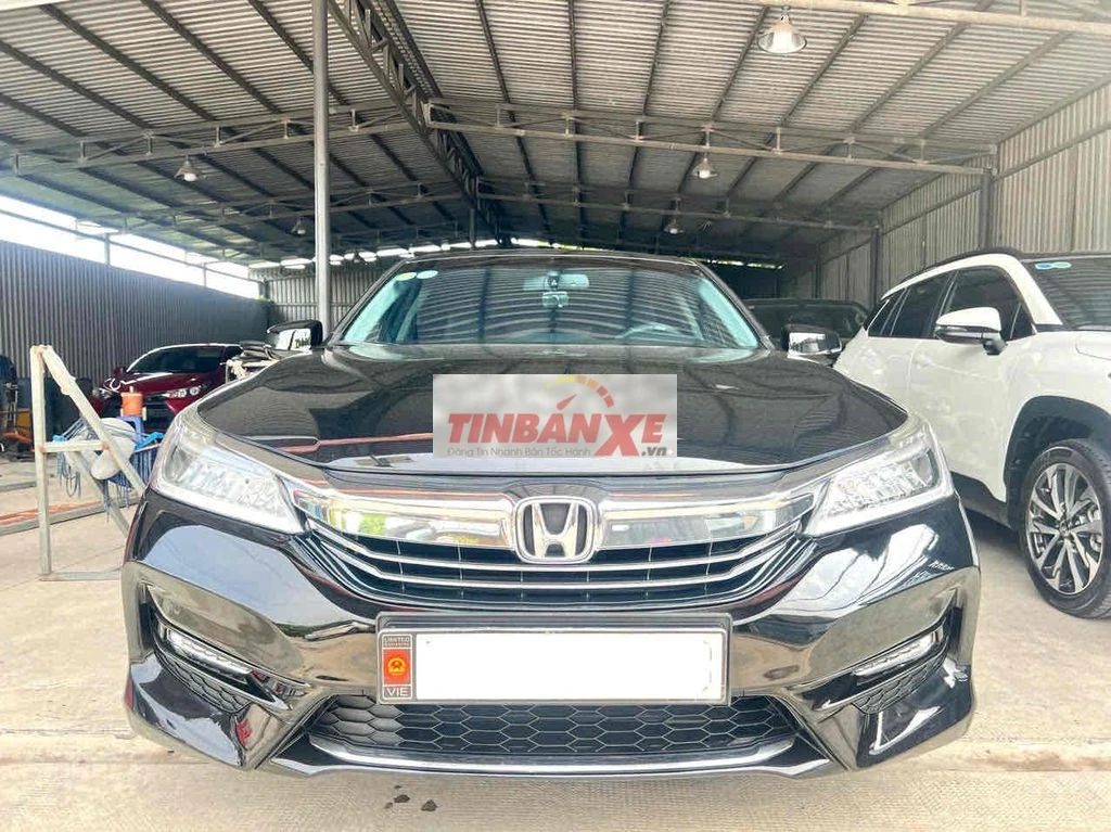 Honda Accord 2018 Thái Lan 79.000 km Đen