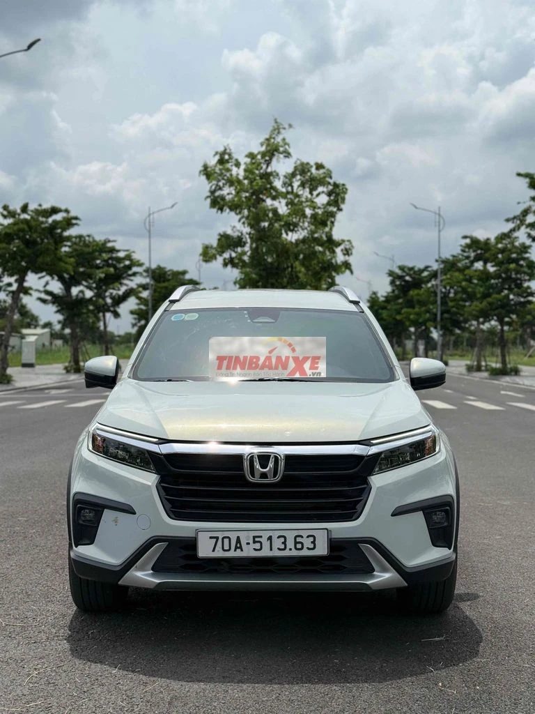 Honda BRV L 2024 Trắng 20000 km xe gia đình đi ít