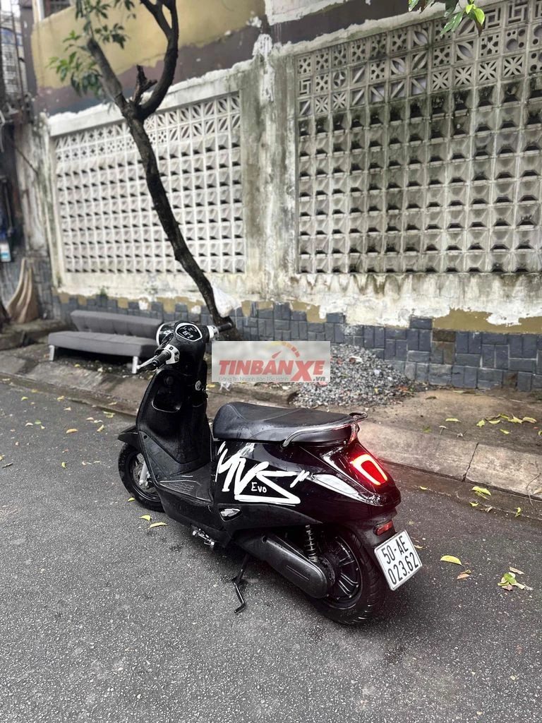 Xe máy điện VinFast Evo 200 Đen 300 KM