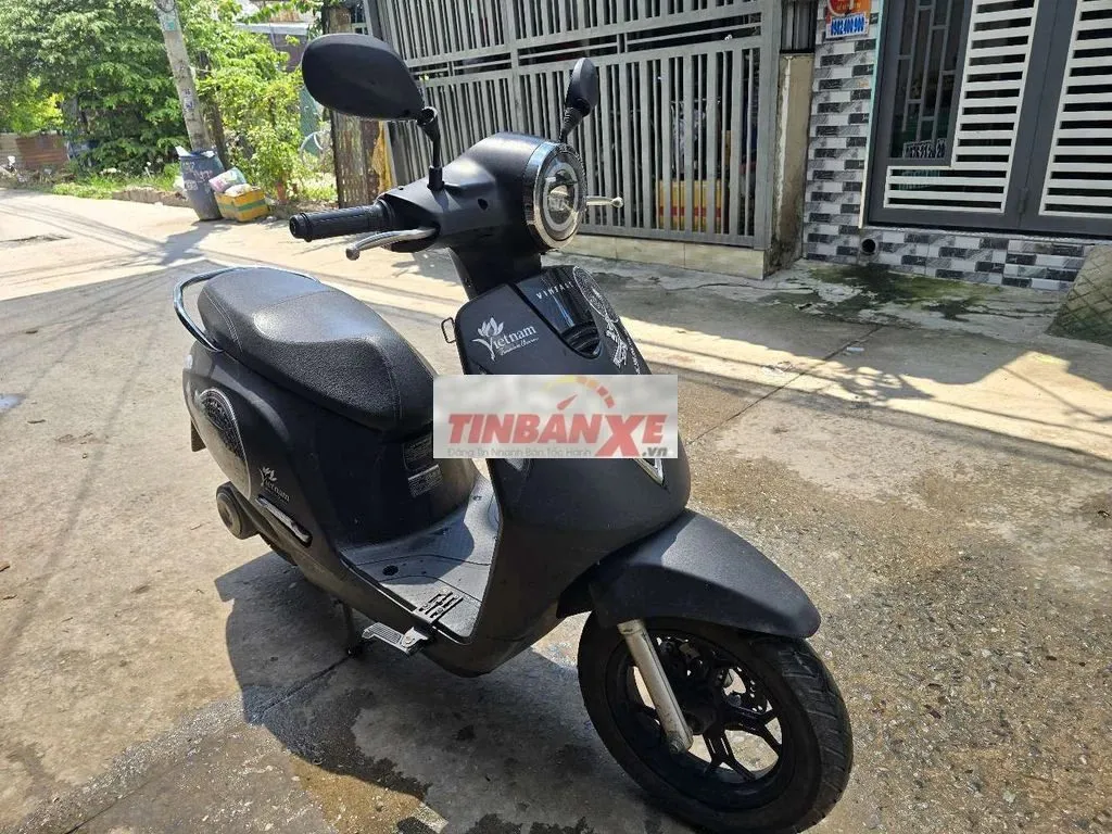 Xe VinFast Evo 200 Đen ,mua pin 3,5KW, 120km/1 sạc