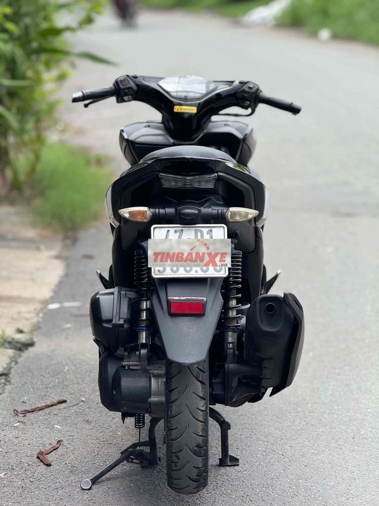 Yamaha NVX 155 ABS Tự động màu Đen