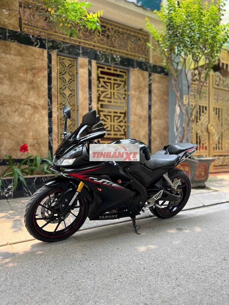 Yamaha R15 V3 2022 Đen date chót-lướt mới