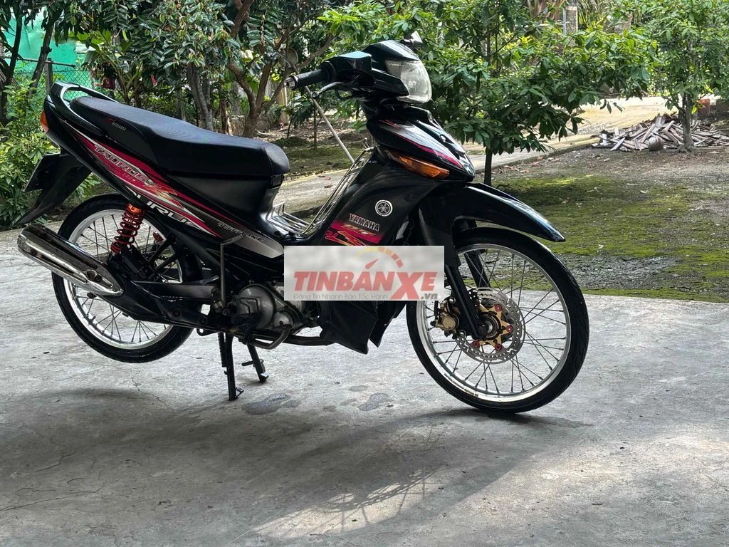 Yamaha Sirius Đen