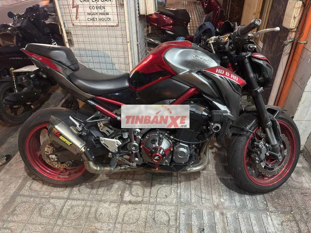 Kawasaki Z900 Đỏ, Xám Xe phân khối lớn