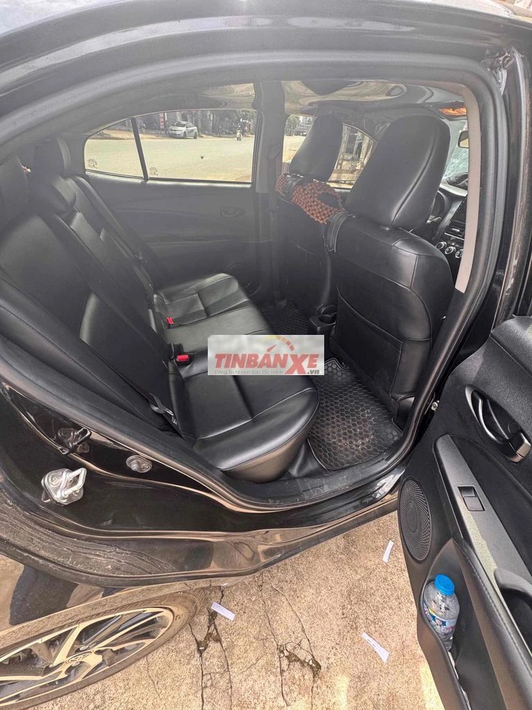 Toyota Vios E Số sàn 107.739 km Đen