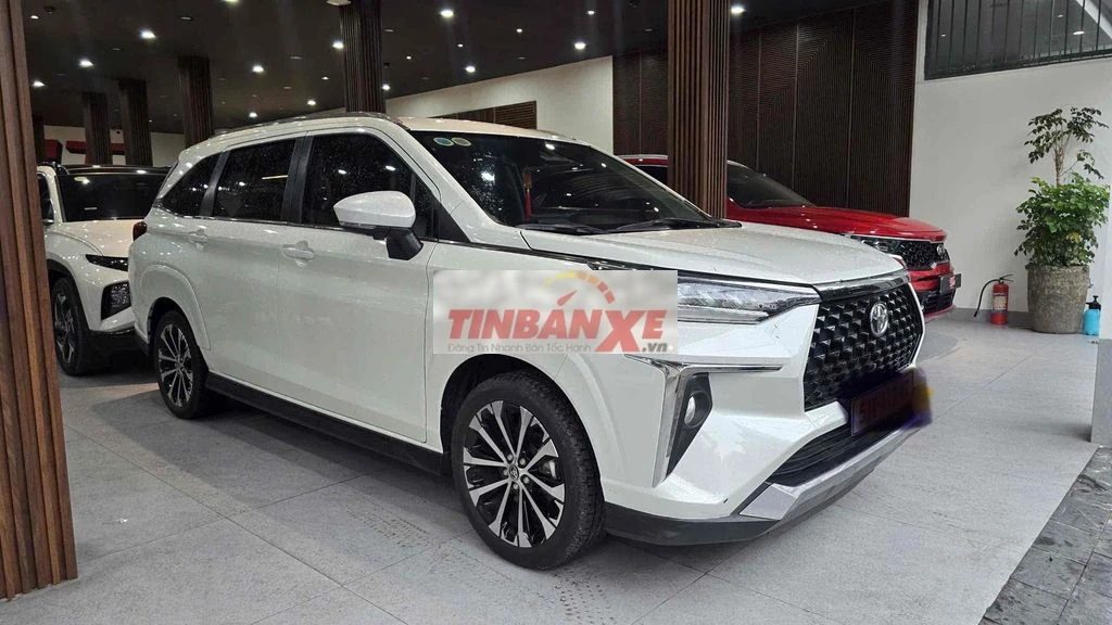 Toyota Veloz Cross 2022 bản Top Trắng 22.000 km