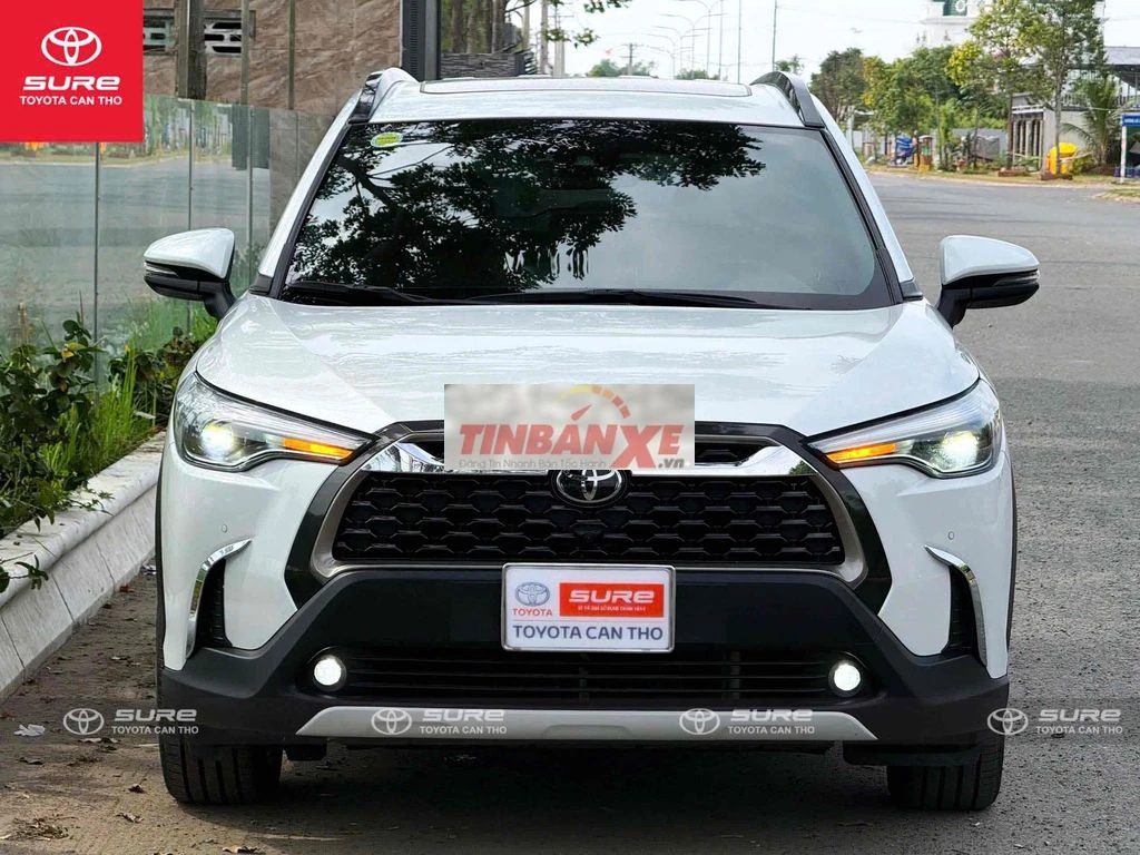 Toyota Corolla Cross 2022 1.8V Trắng chính hãng