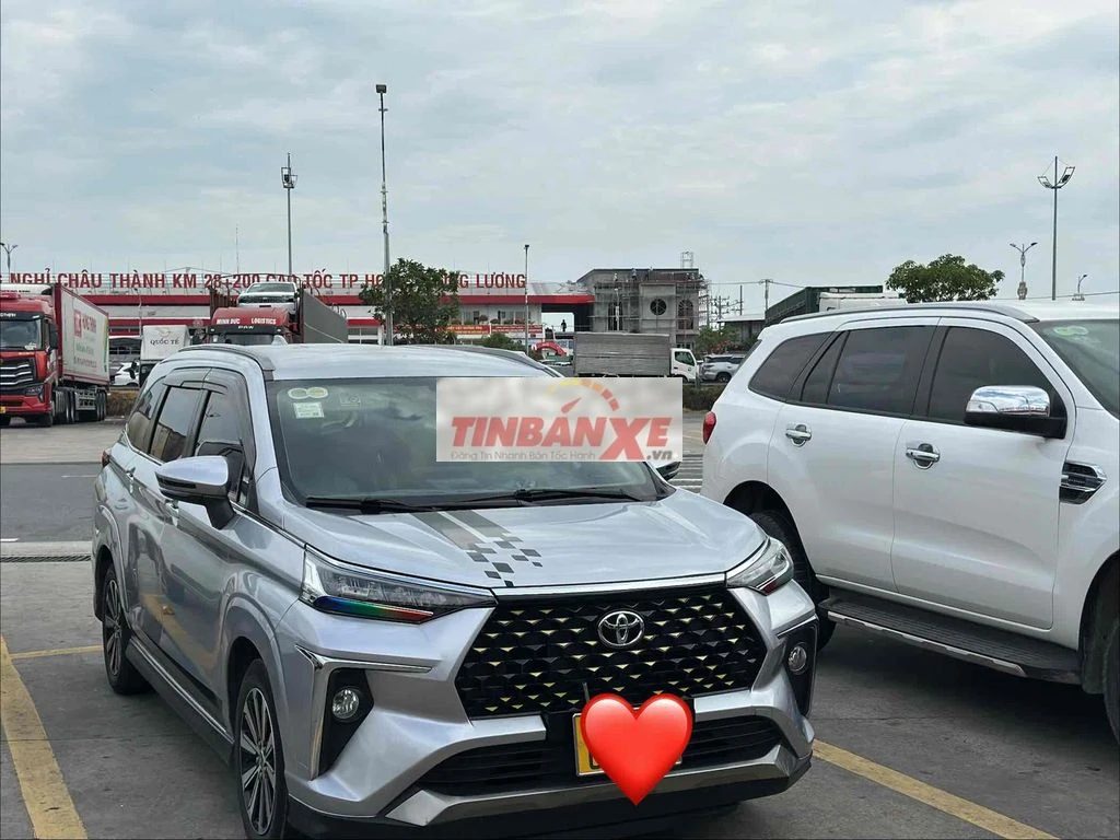 Toyota Veloz 2023 Bạc 134.000km