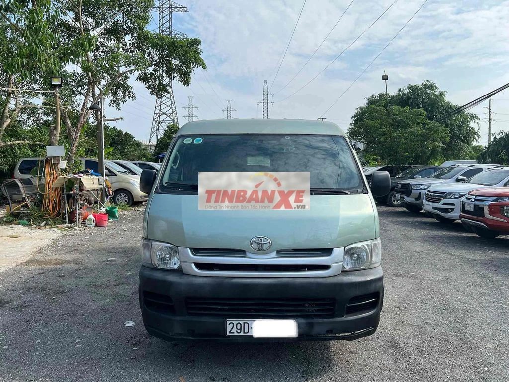 Toyota Hiace Xanh 2010 3 chỗ MT