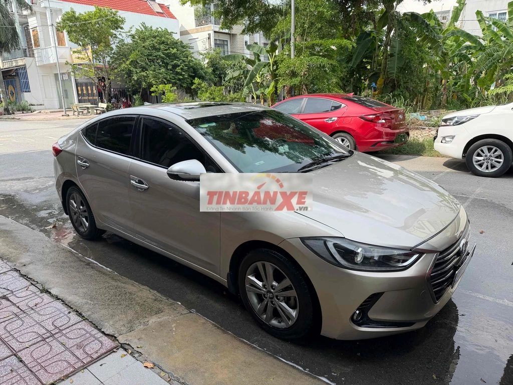 Hyundai Elantra 2018