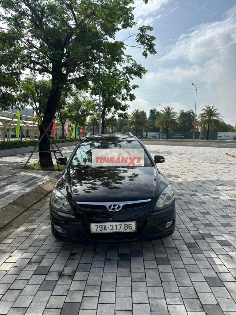 Hyundai i30 CW 2010 Đen