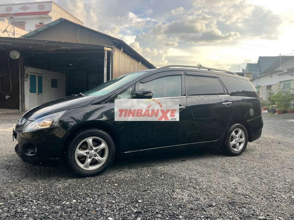 Mitsubishi Grandis 2005