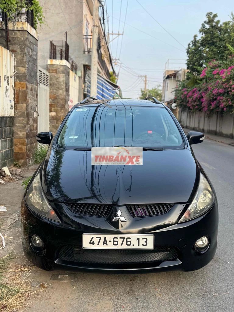 Mitsubishi Grandis 2005 Đen Tự động