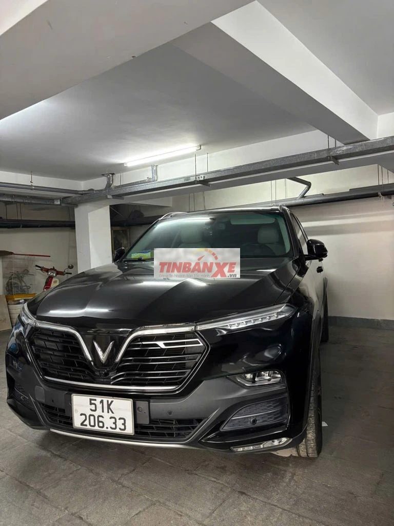VinFast Lux SA2.0 7 chỗ Đen 67.570 km