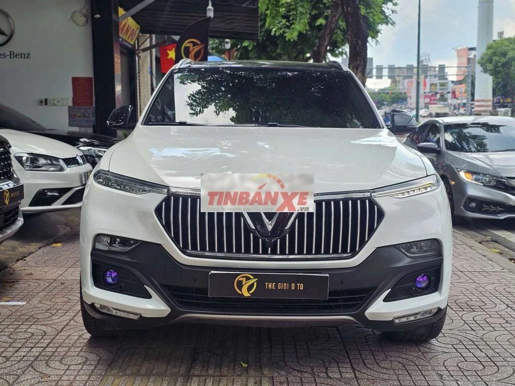 VinFast Lux SA2.0 Premium 2020 Trắng
