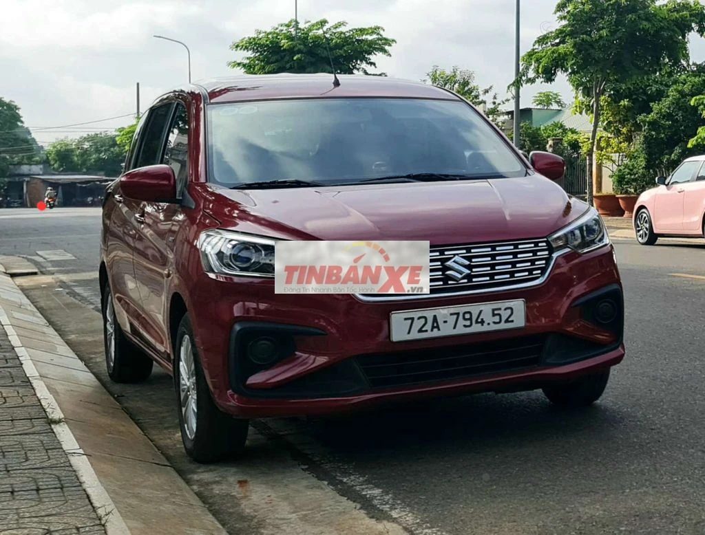 Suzuki Ertiga 2021 Số sàn 1.5L Đỏ