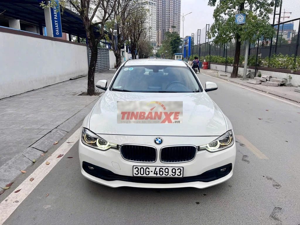 BMW 320i 2016 Trắng 139000 km