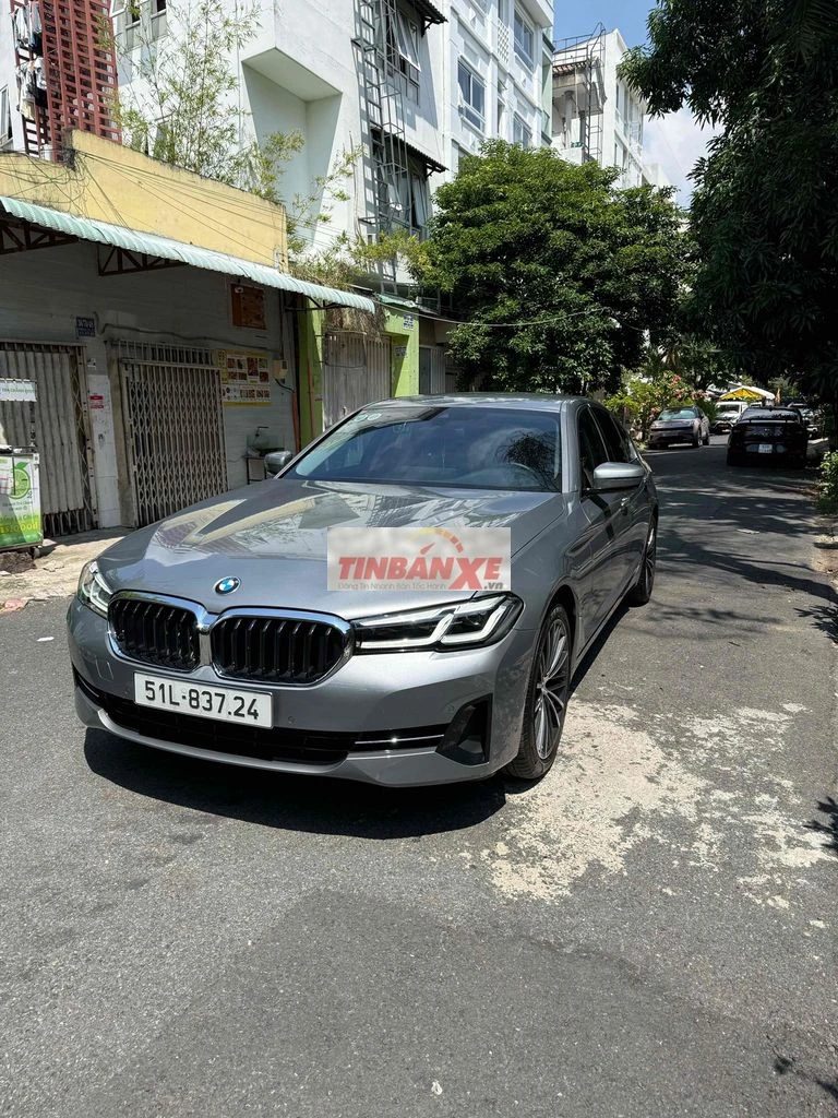 BMW 520i Luxury 2025 Xám 4332 km