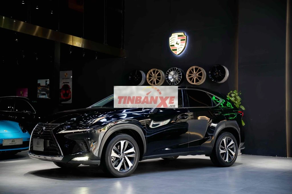 Lexus NX300 2021 Đen 45.000km