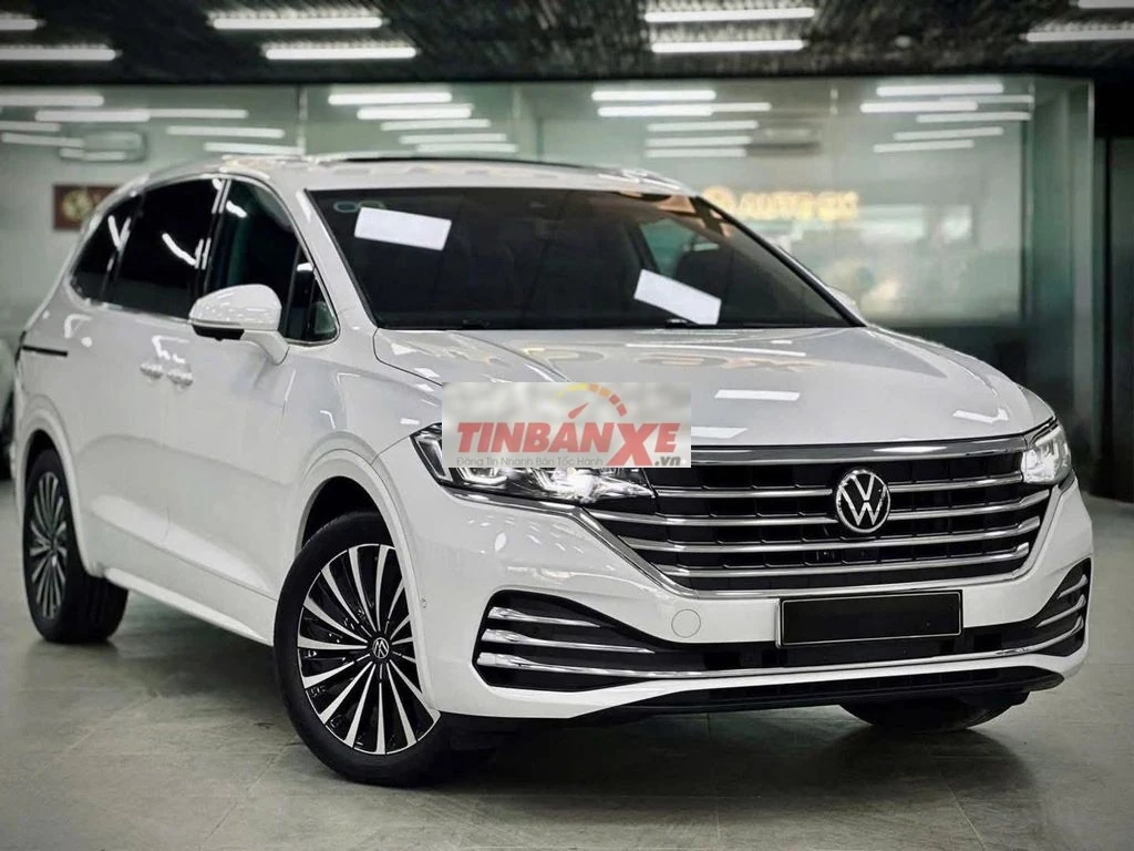 Volkswagen Viloran nhận xe chỉ từ 0đ
