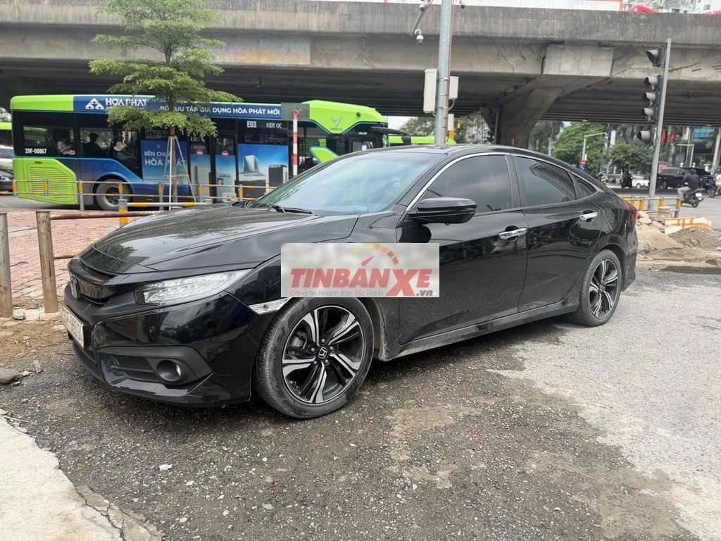 Honda Civic VTEC Turbo Đen Xăng