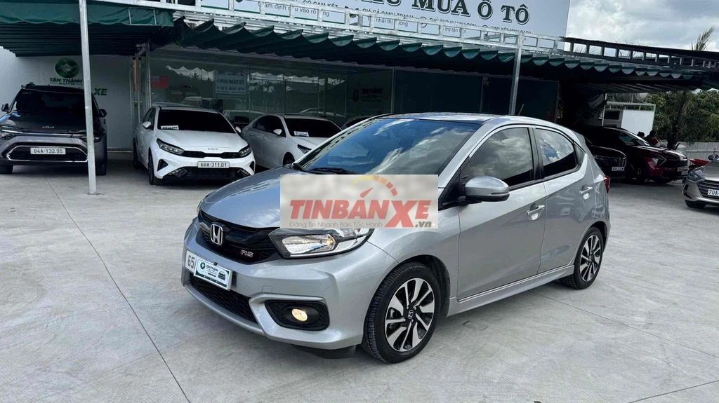Honda Brio RS 1.2 CVT 2019 Bạc 15.000km