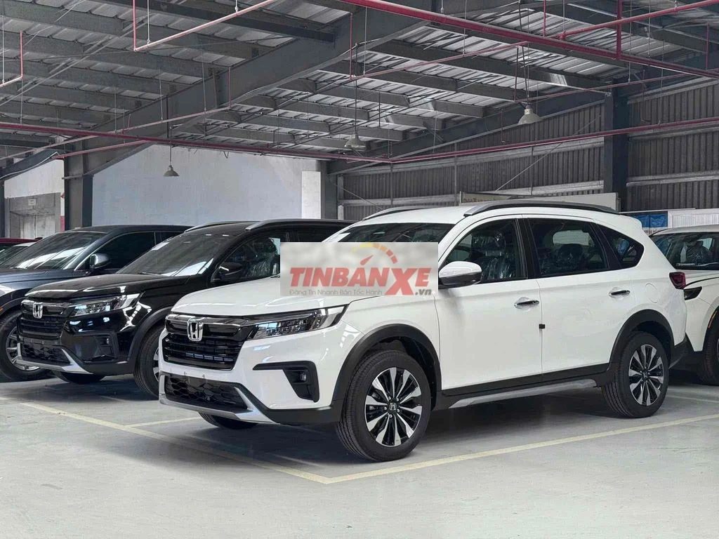 Honda BR-V 7 chỗ Trắng Km 100% Trước bạ