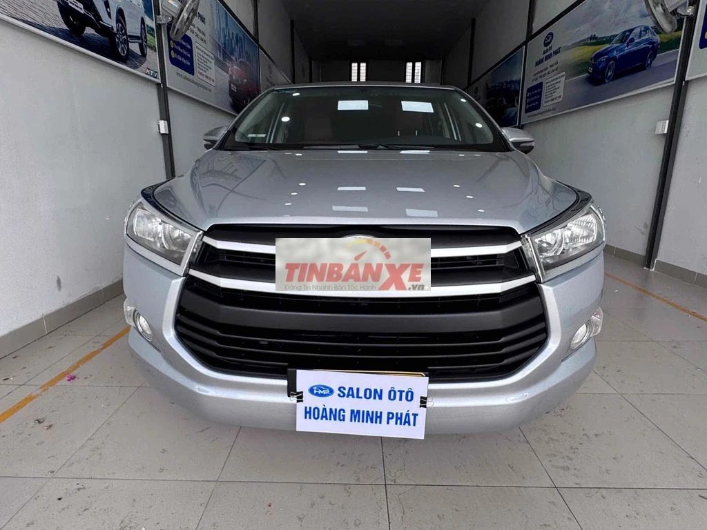 Toyota Innova E 2020 số sàn