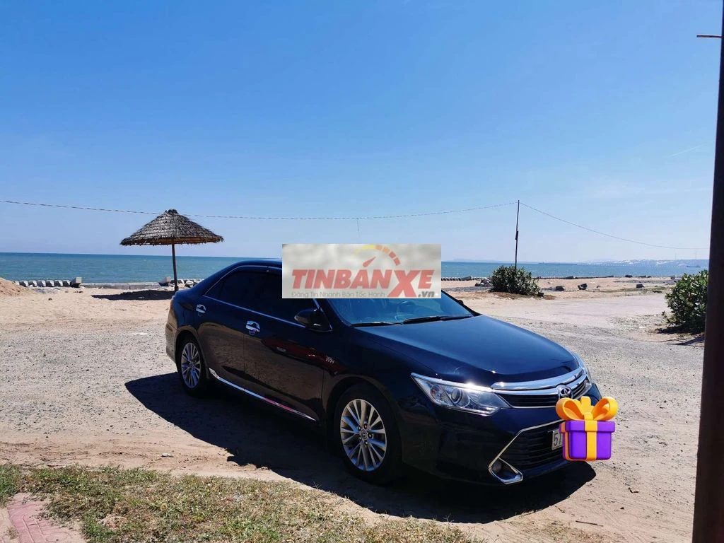 Bán xe gia đình Toyota Camry 2.5G 2016