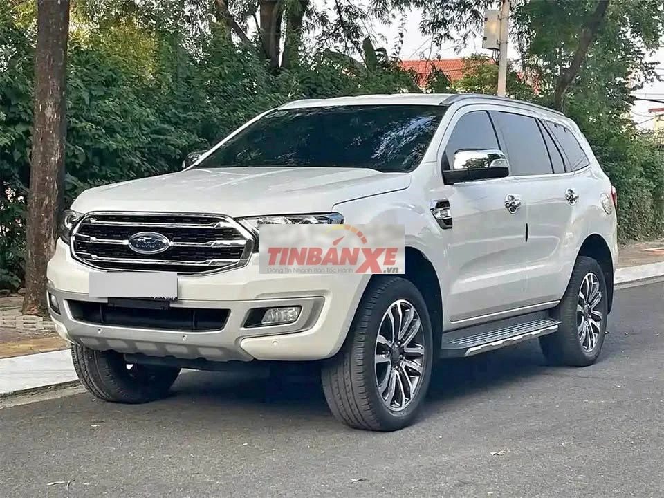 Ford Everest titanium 4x2 2019, cá nhân 1 đời chủ.