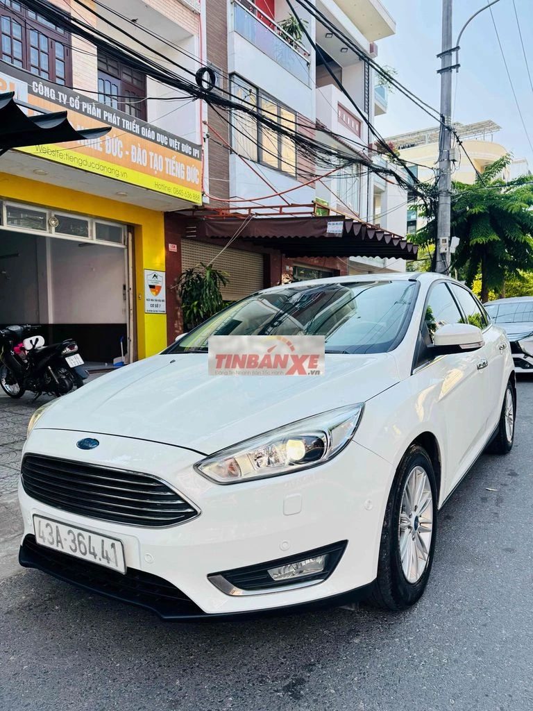Ford Focus 2018 Titanium Trắng