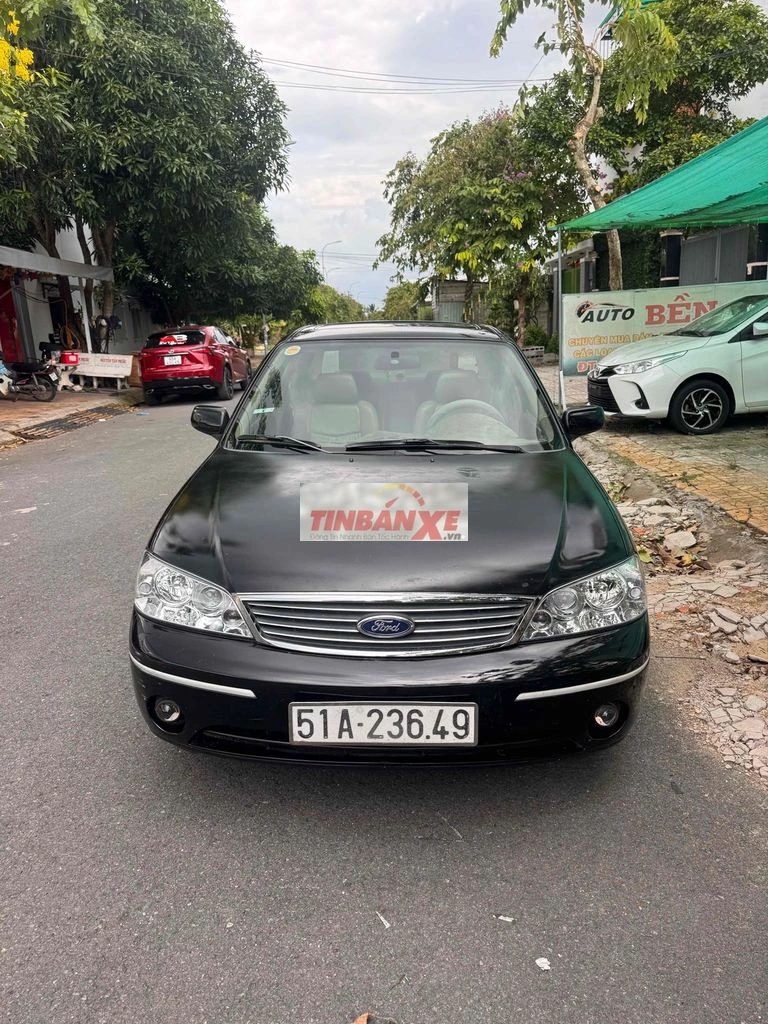 Ford Laser 2004 Tự động Đen