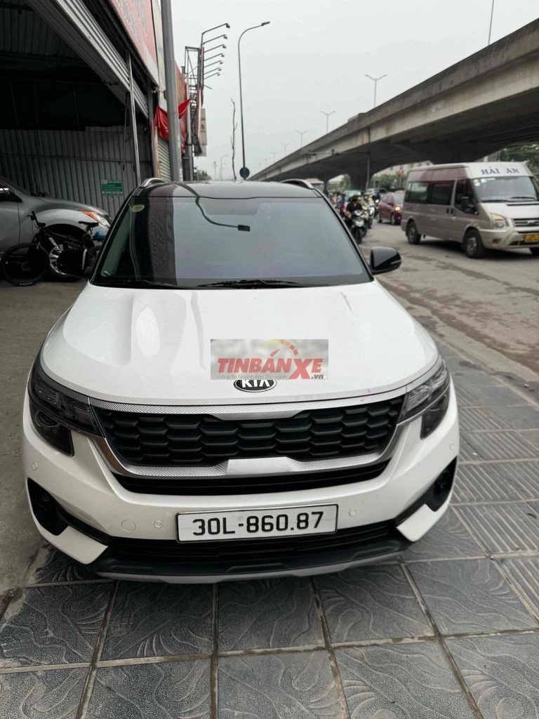 Kia Seltos 2021 Trắng Việt Nam