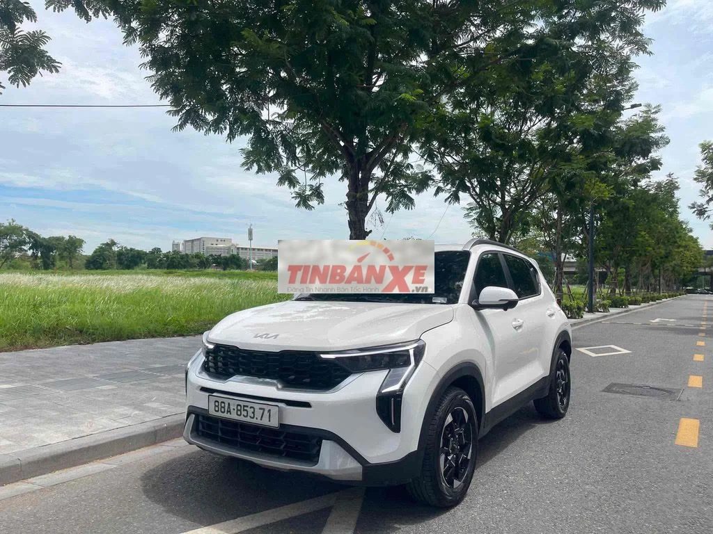 Kia Sonet Luxury 2025 Trắng 9000 km