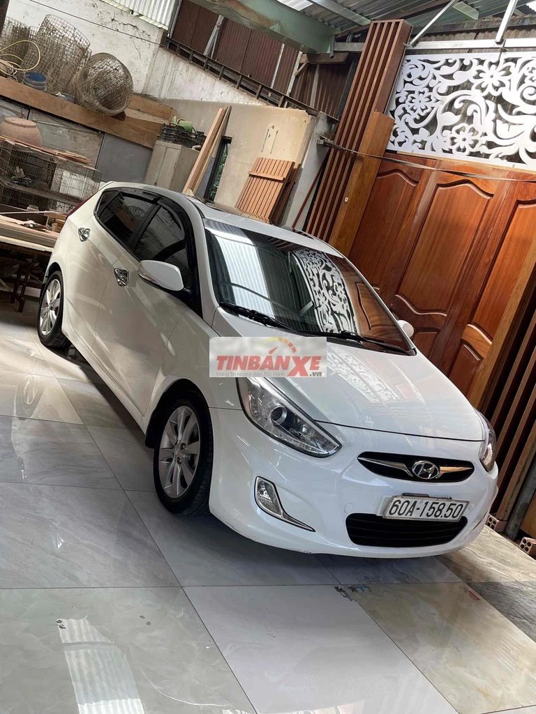 Hyundai Accent 2014 Tự động Trắng