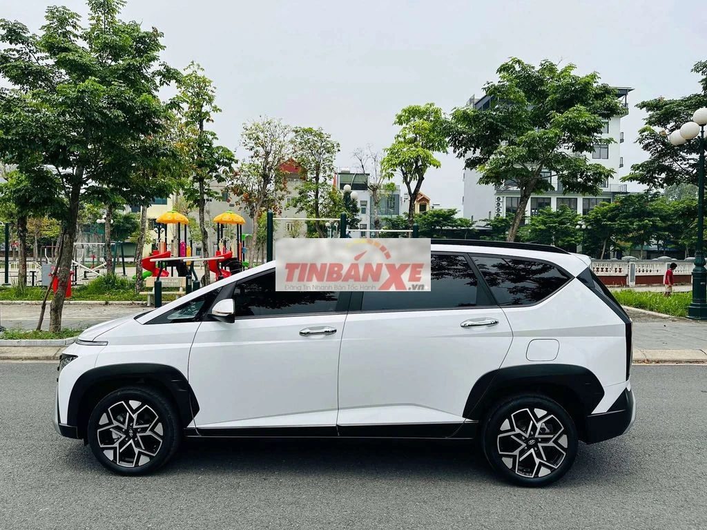 Hyundai Stargazer Cao cấp 7 chỗ Trắng