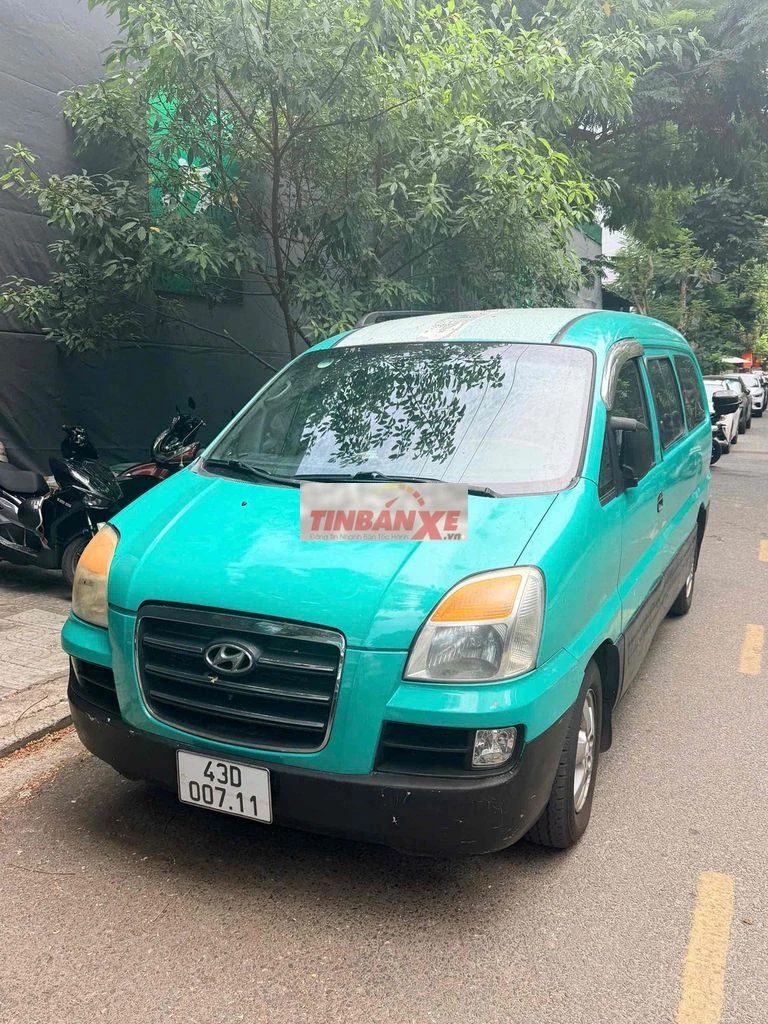Hyundai Starex 2004 Xanh ngọc Số sàn