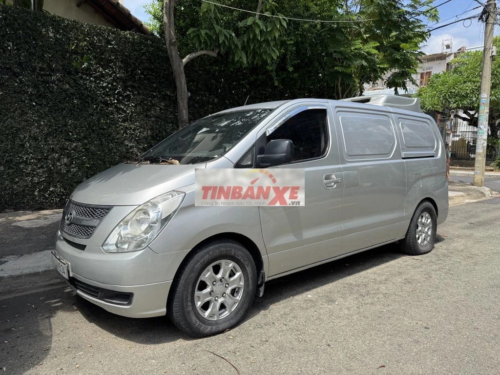 Hyundai Starex 2010 Tải van đông lạnh Ghi, Bạc