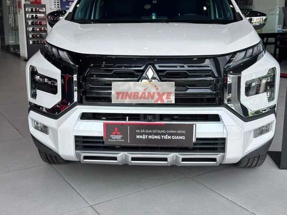 Mitsubishi Xpander Cross 2025 Trắng 10.500 km