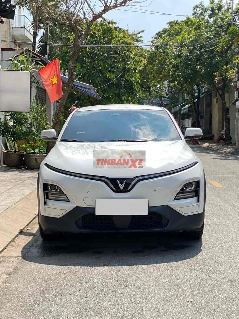 VinFast VF6 Eco 2025 (biển trắng) Free sạc giá TL